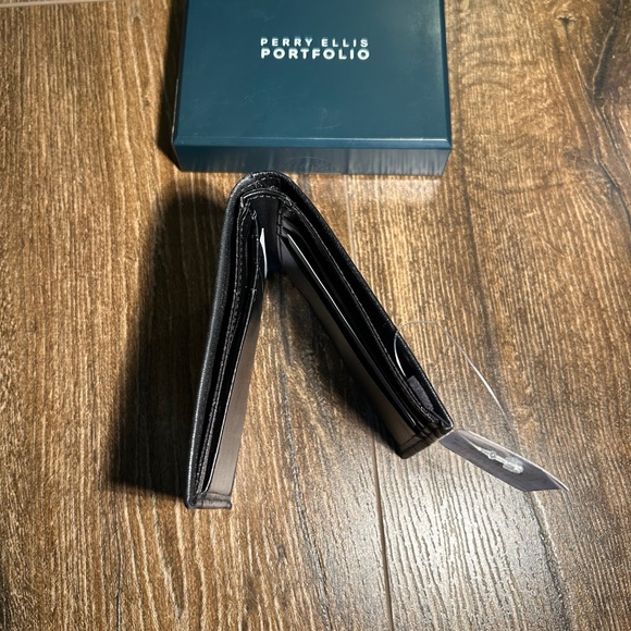 WALLET Perry Ellis - Picture 5 of 7